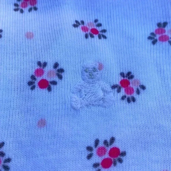 NWOT Gap  dainty onesie with lace and flowers, 100% organic cotton - Picture 5 of 5
